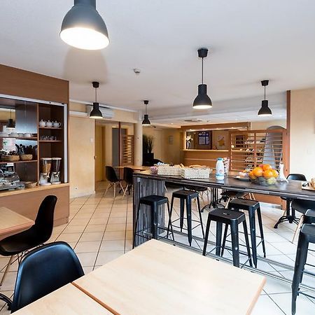 Hotel First Rodez Buitenkant foto